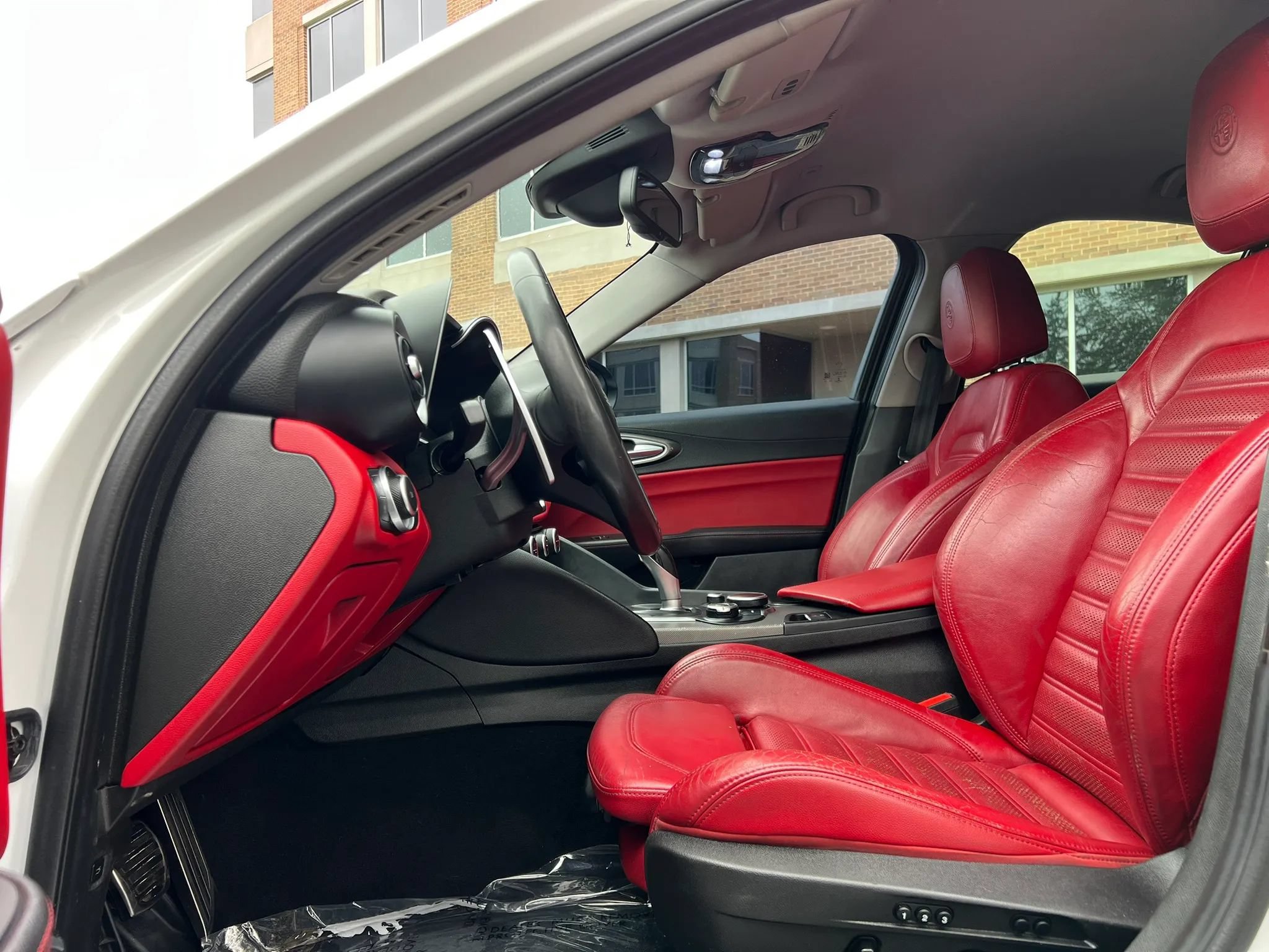 Used 2019 Alfa Romeo Giulia Ti Sport w/ Quick Order Package 22S Sport AWD/4WD image 13