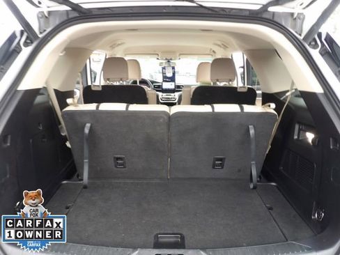 Certified 2022 Ford Explorer XLT w/ Equipment Group 202A image 25