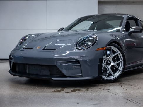 Certified 2025 Porsche 911 GT3 RWD image 23