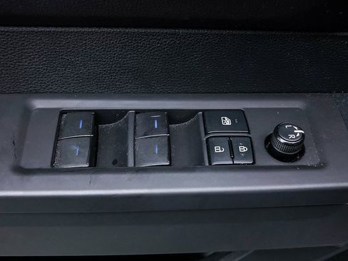 Used 2022 Toyota Tundra SR image 16