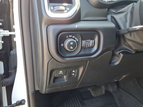 Used 2023 RAM 1500 Laramie AWD/4WD image 19