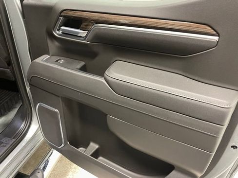 Used 2026 Chevrolet Silverado 1500 LT RWD image 23