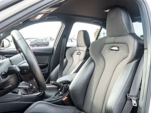 Used 2018 BMW M3 image 16