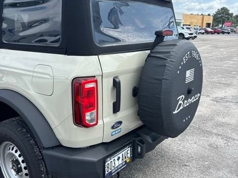 Used 2025 Ford Bronco 4-Door AWD/4WD image 7