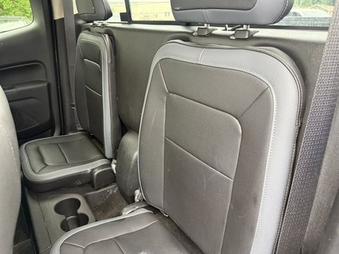 Used 2018 Chevrolet Colorado Z71 AWD/4WD image 19