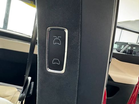 Used 2022 Tesla Model X Plaid AWD/4WD image 17