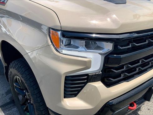 Used 2022 Chevrolet Silverado 1500 LT Trail Boss w/ LPO, Dark Essentials Package AWD/4WD image 25