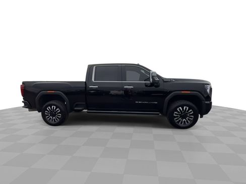 Certified 2025 GMC Sierra 2500 Denali Ultimate w/ Max Trailering Package image 2