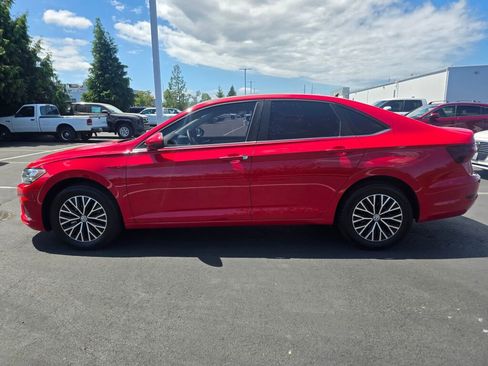 Used 2021 Volkswagen Jetta SE image 7