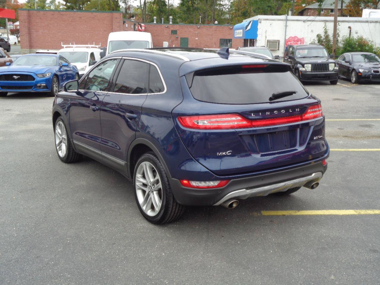 Used 2017 Lincoln MKC Reserve AWD/4WD image 3