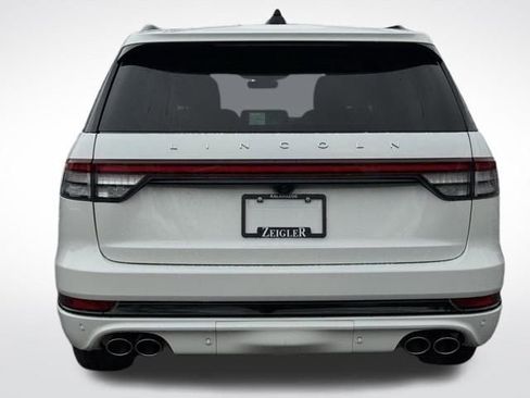 New 2026 Lincoln Aviator AWD w/ Jet Appearance Package image 6