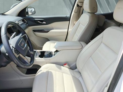 Used 2020 GMC Acadia Denali w/ Technology Package FWD image 7