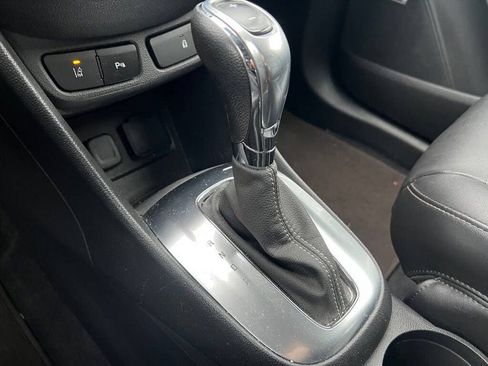 Used 2014 Buick Encore Premium image 18