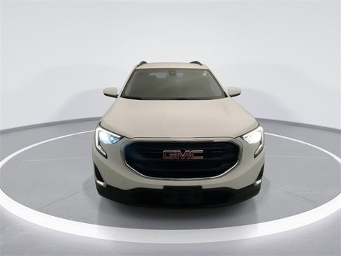 Used 2020 GMC Terrain SLE w/ Driver Convenience Package image 7