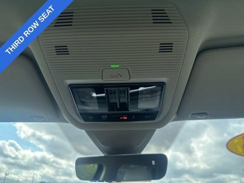 Used 2025 Volkswagen Atlas SEL image 18