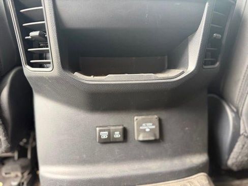 Used 2024 Toyota Tundra Limited image 17