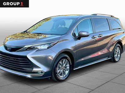 Used 2024 Toyota Sienna XLE