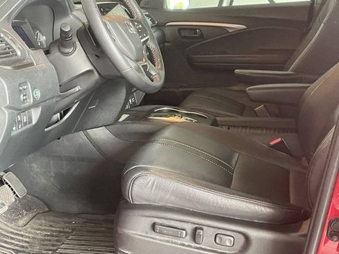 Used 2023 Honda Passport TrailSport image 15