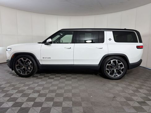 Used 2025 Rivian R1S Adventure AWD/4WD image 2
