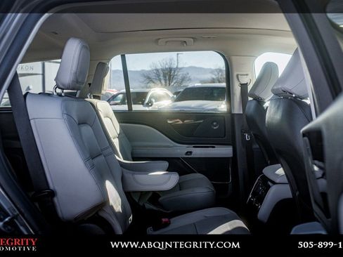 Used 2025 Lincoln Aviator AWD w/ Equipment Group 101A image 35