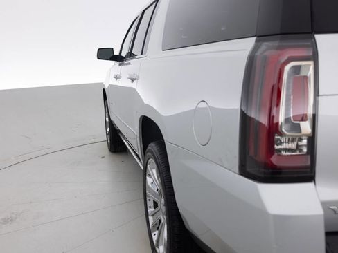 Used 2016 GMC Yukon XL Denali w/ Open Road Package AWD/4WD image 13