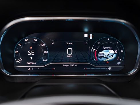 Used 2023 GMC Yukon SLT w/ SLT Luxury Package image 13