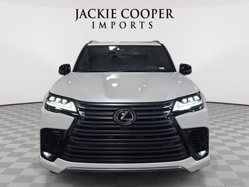 Used 2025 Lexus LX 700h Overtrail w/ Accessory Package (Z1) AWD/4WD image 2