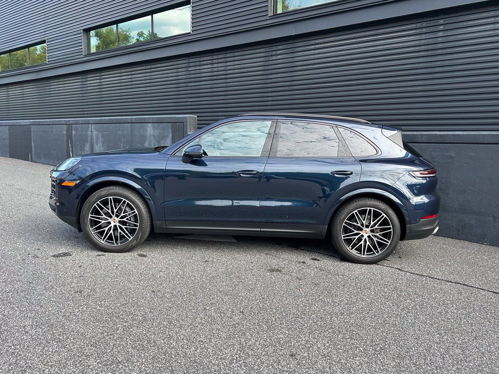 Certified 2026 Porsche Cayenne AWD/4WD image 2