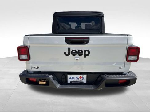 New 2026 Jeep Gladiator Sport AWD/4WD image 7