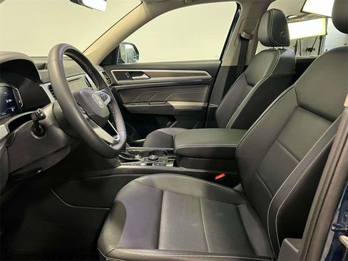 Used 2023 Volkswagen Atlas SEL image 17