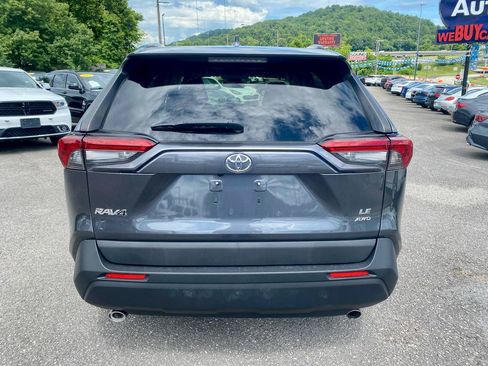 Used 2019 Toyota RAV4 LE w/ All Weather Liner Package AWD/4WD image 6