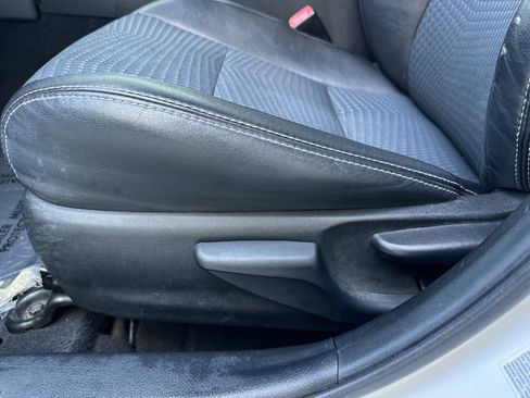 Used 2014 Toyota Camry SE w/ Fleet Convenience Package FWD image 15