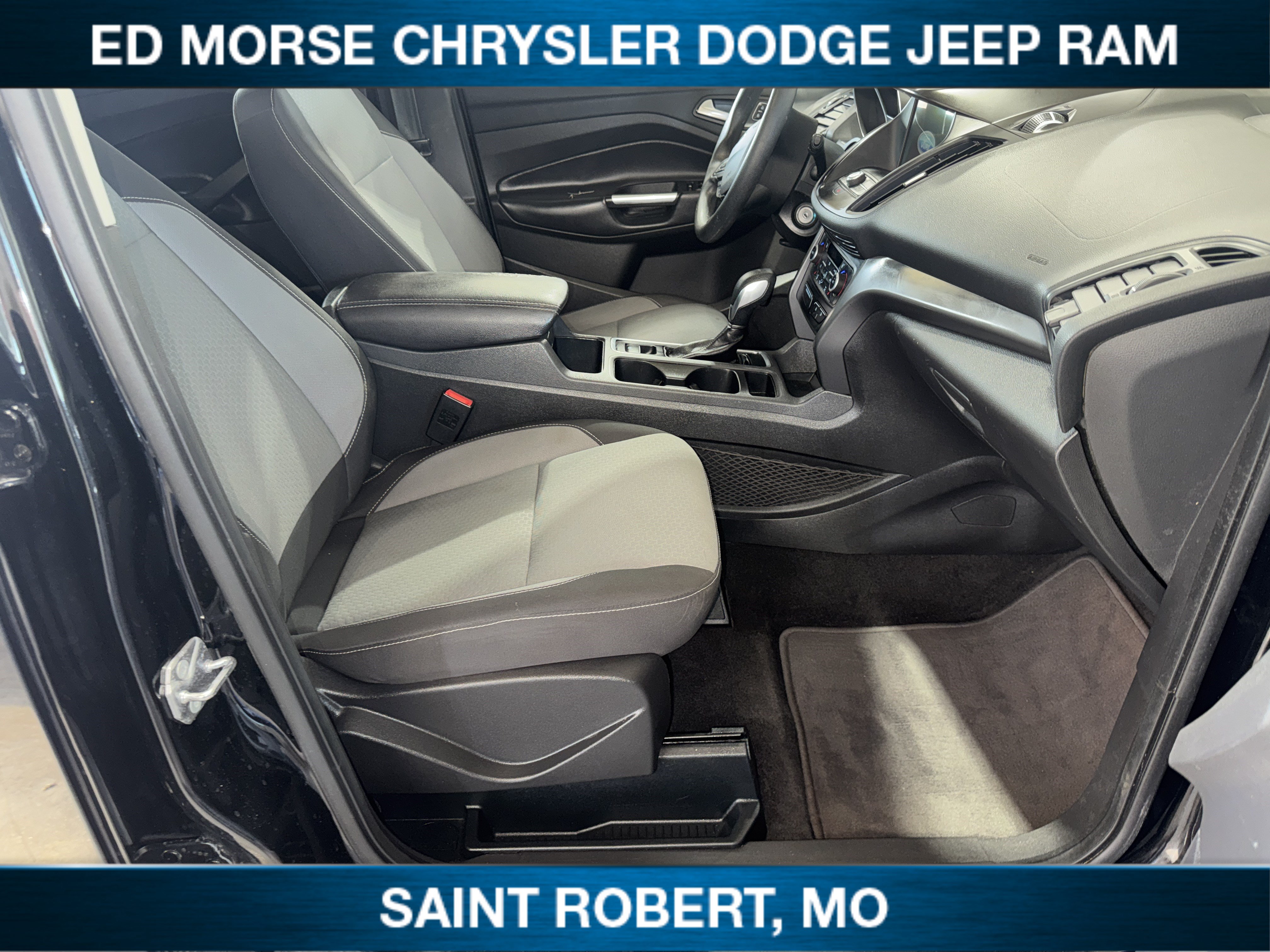 Used 2018 Ford Escape SE w/ SE Sync 3 Package AWD/4WD image 29