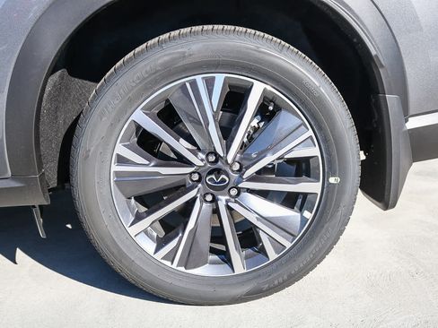 New 2026 INFINITI QX60 Luxe image 10