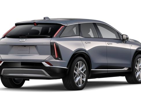 New 2026 Cadillac Optiq Luxury 1 w/ LPO, Floor Liner Package AWD/4WD image 29
