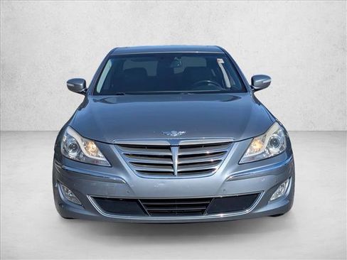 Used 2014 Hyundai Genesis 3.8 w/ Technology Package 03 image 2