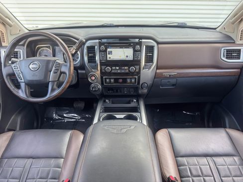 Used 2017 Nissan Titan Platinum Reserve AWD/4WD image 10