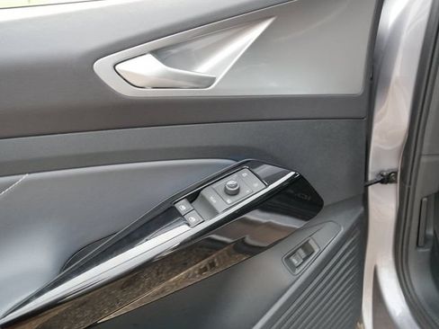 Certified 2023 Volkswagen ID.4 Pro S AWD/4WD image 16