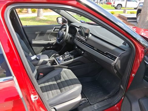 Used 2024 Mitsubishi Outlander SE FWD image 11