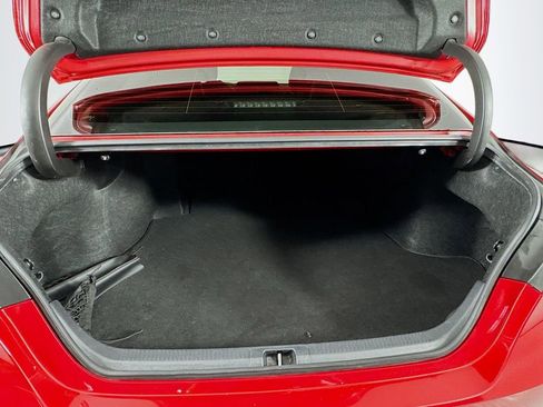 Used 2019 Toyota Camry L image 30