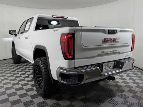 Used 2025 GMC Sierra 1500 SLT AWD/4WD image 4