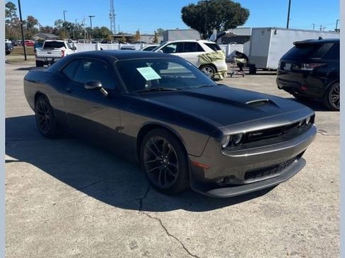 Used 2020 Dodge Challenger R/T w/ T/A Package image 1