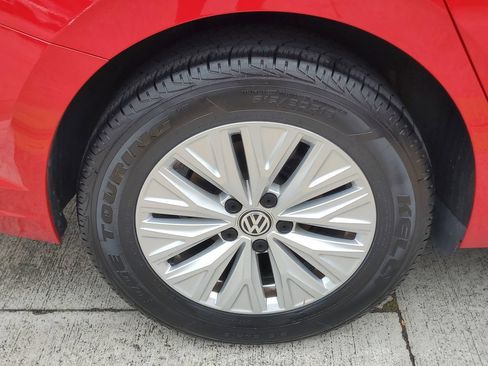 Used 2019 Volkswagen Jetta S w/ Driver Assistance Package FWD image 7