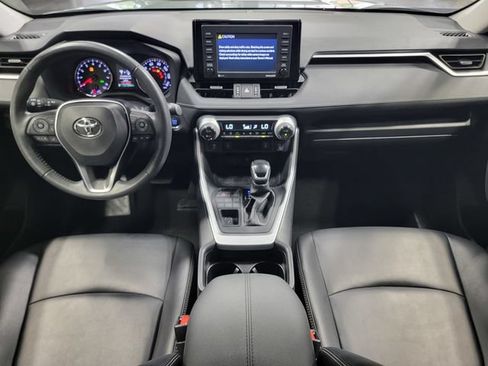 Used 2020 Toyota RAV4 XLE Premium AWD/4WD image 17