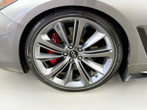 Used 2017 INFINITI Q60 Red Sport 400 AWD/4WD image 37