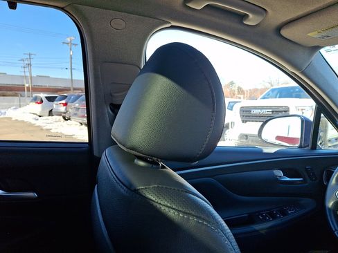 Used 2020 Hyundai Santa Fe Limited image 13