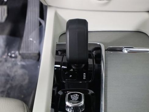 Used 2024 Volvo S60 B5 Plus w/ Climate Package FWD image 27