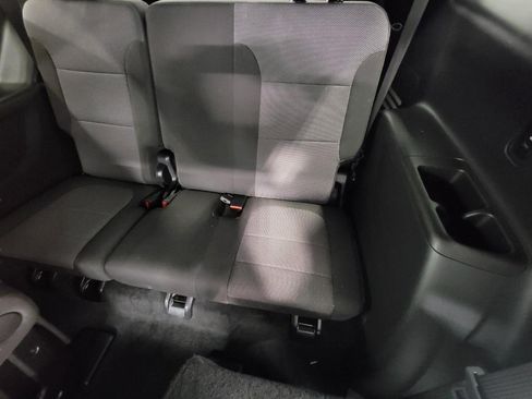 Used 2023 Chevrolet Traverse LT image 27