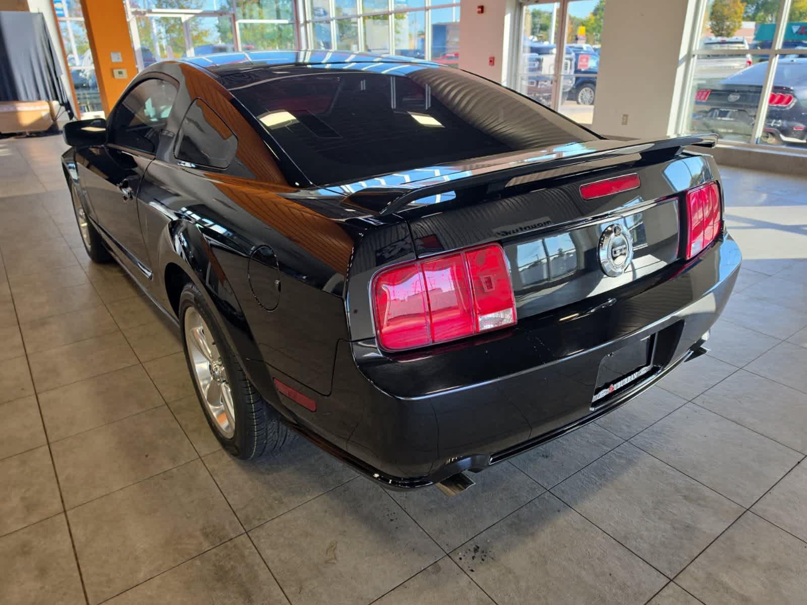 Used 2008 Ford Mustang GT RWD image 10
