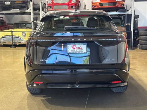 Used 2024 Nissan Ariya FWD image 9